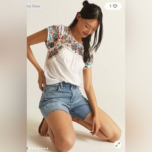 Anthropologie Tiny Tatum Embroidered Floral White T-shirt